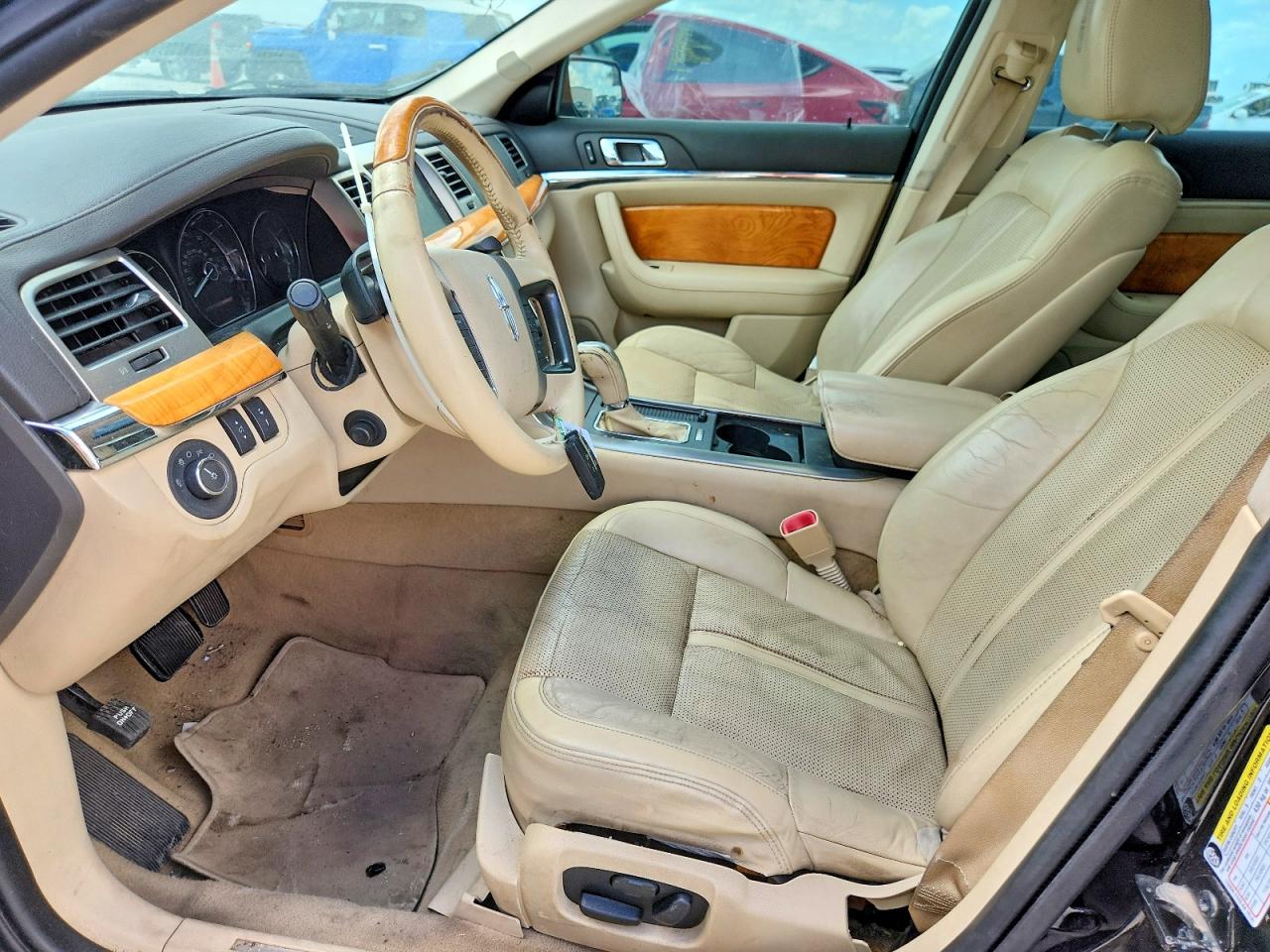 2010 LINCOLN MKS