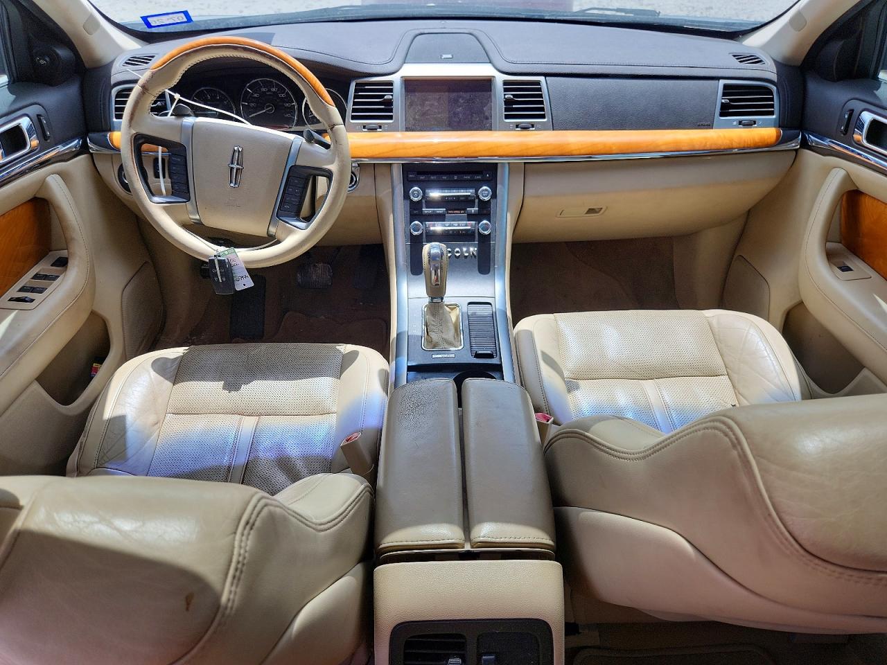 2010 LINCOLN MKS