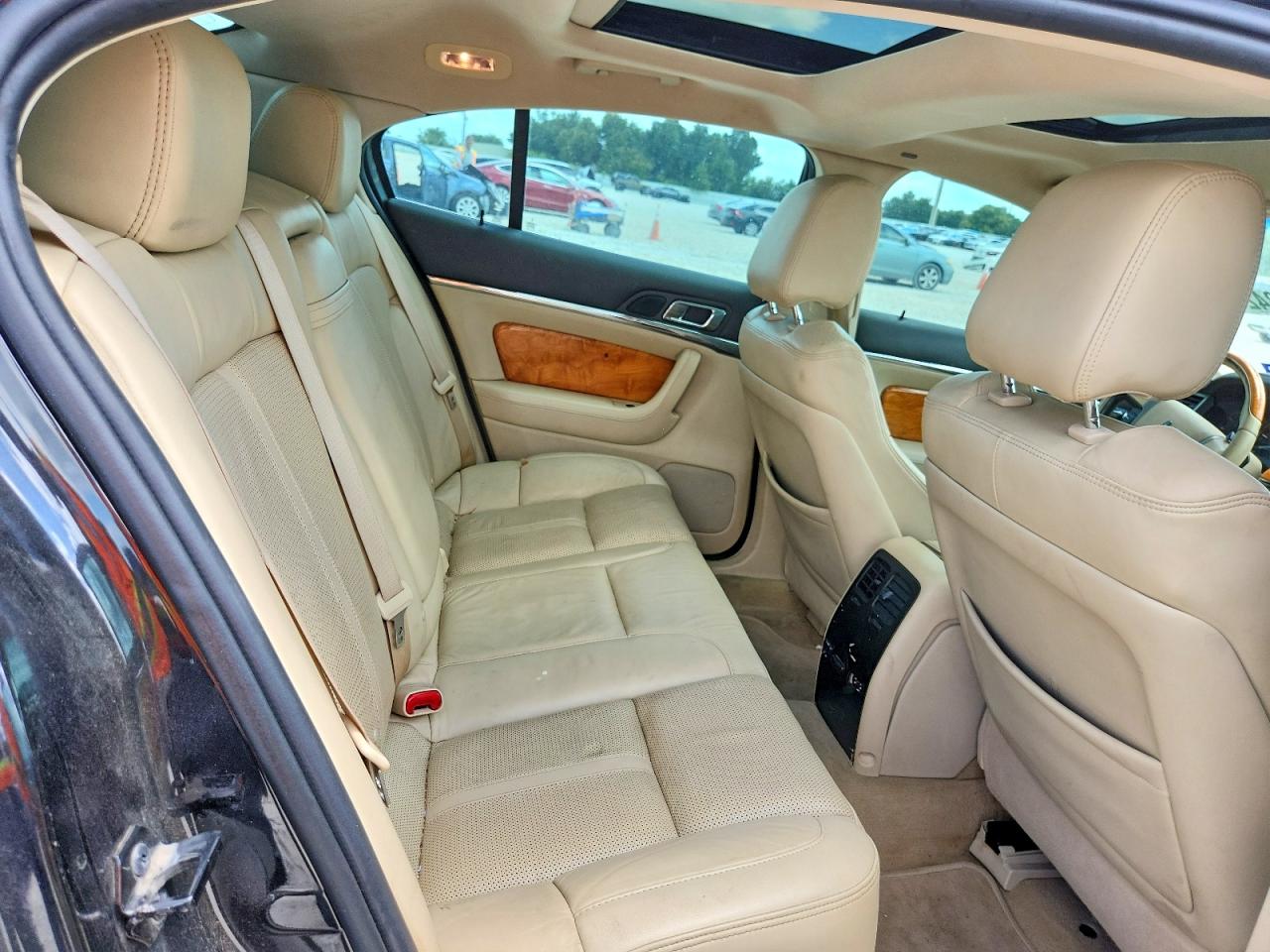 2010 LINCOLN MKS