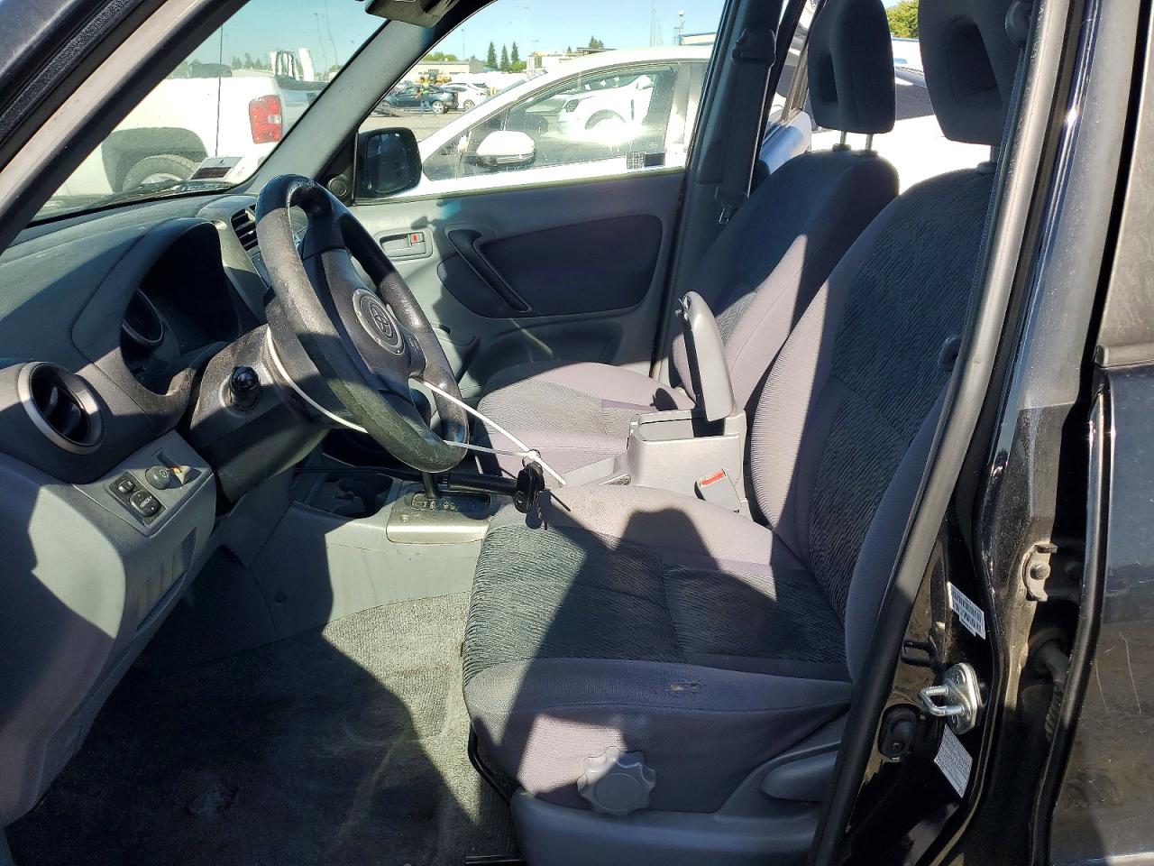 2002 TOYOTA RAV4