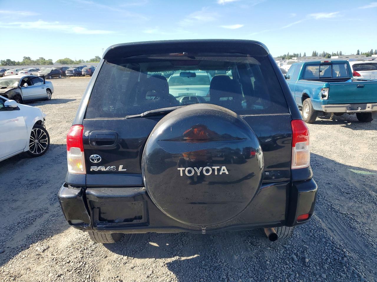 2002 TOYOTA RAV4