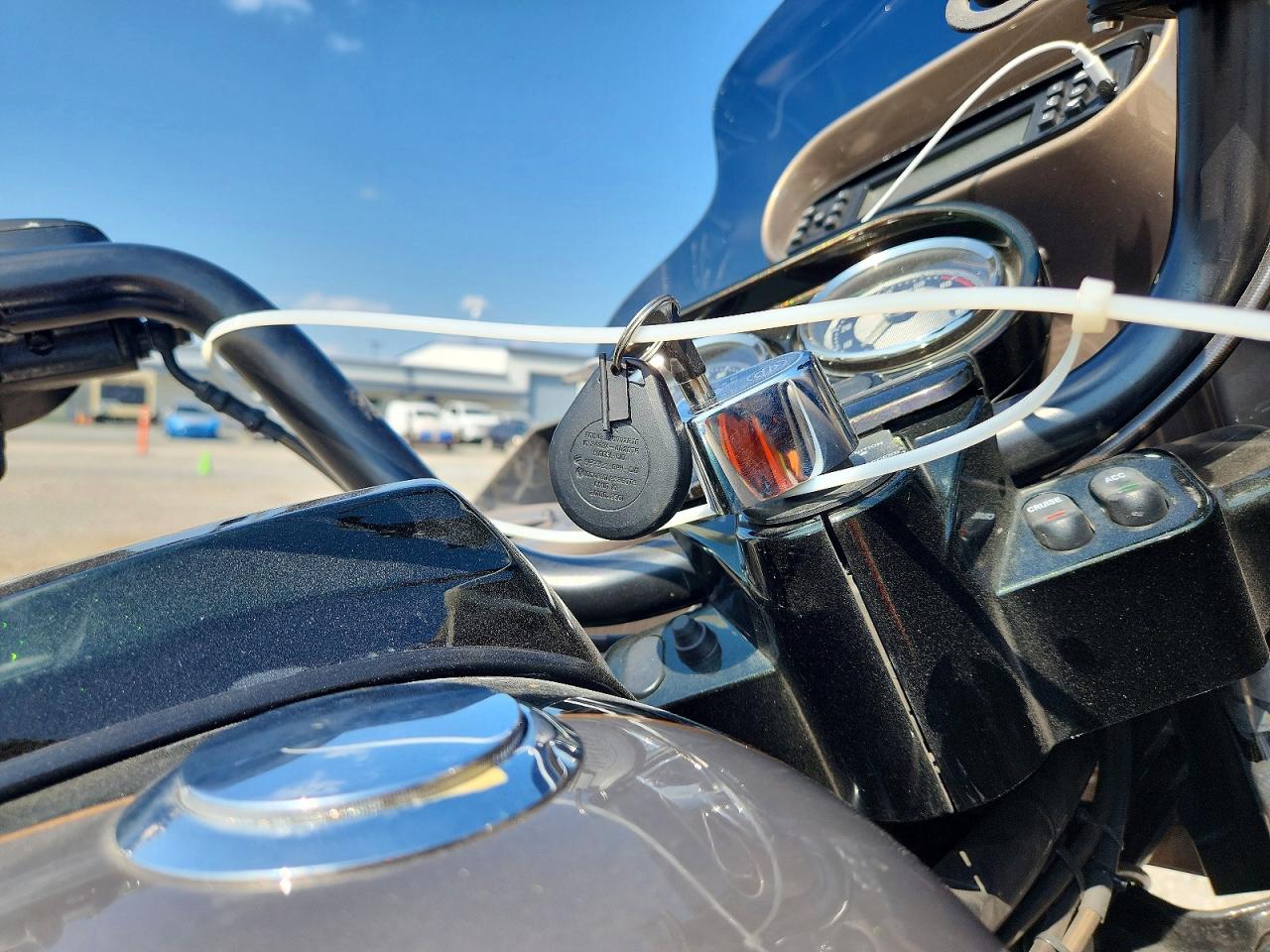 2013 HARLEY-DAVIDSON FLSE