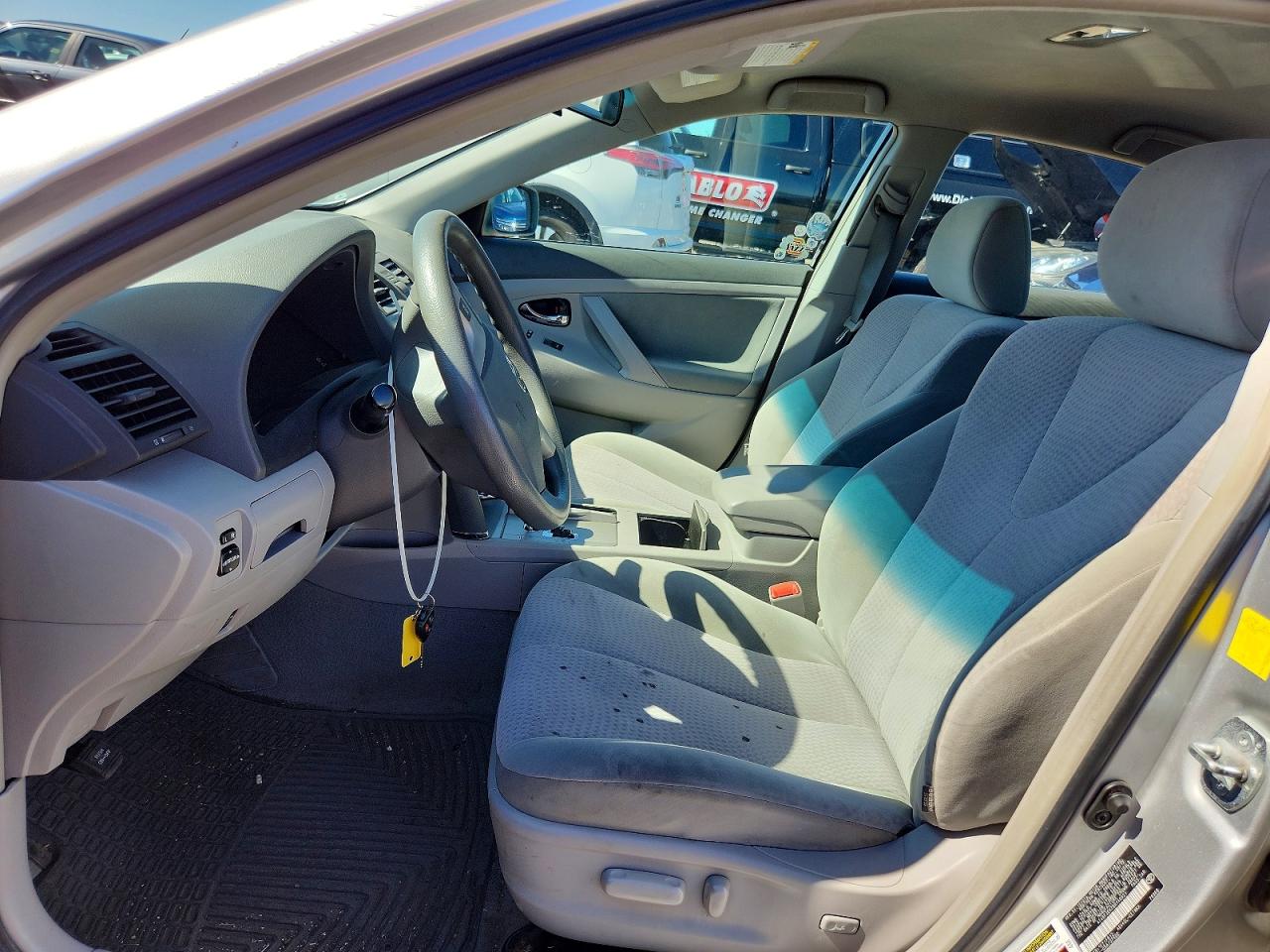 2011 TOYOTA CAMRY