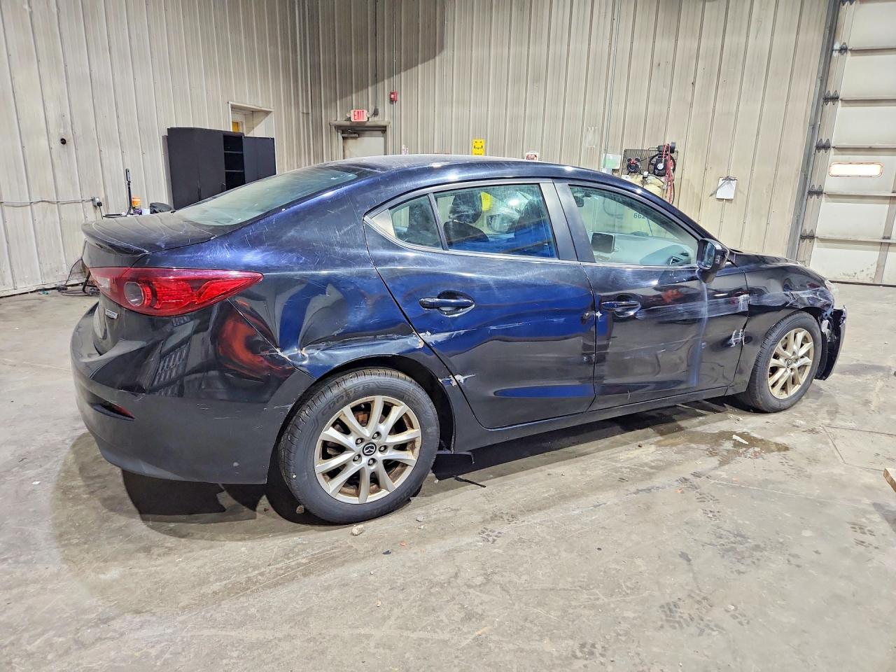 2015 MAZDA 3