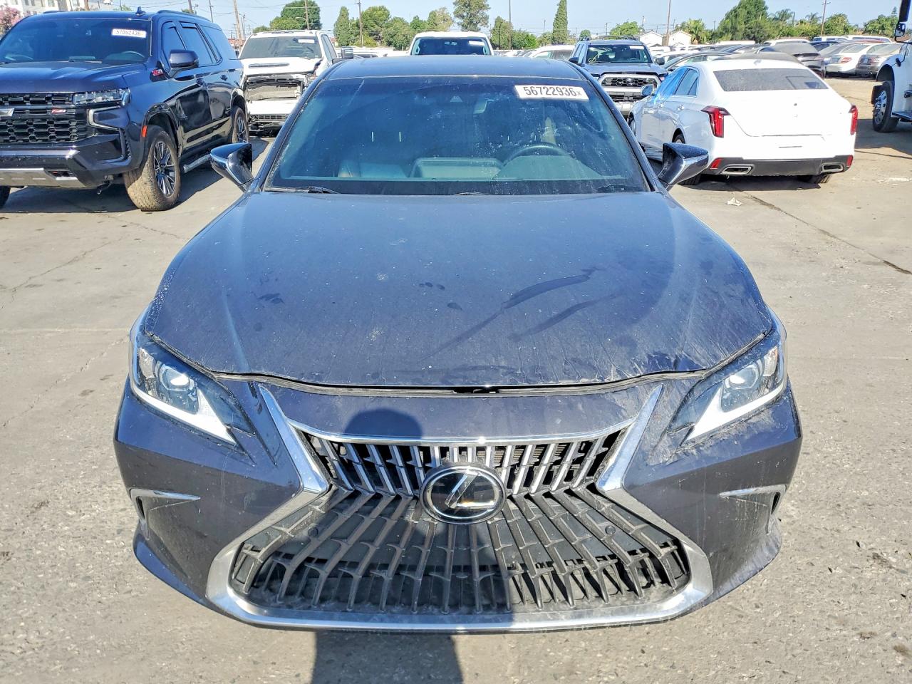 2023 LEXUS ES300