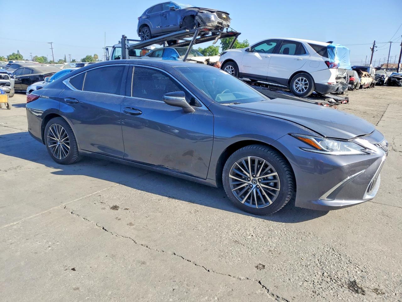 2023 LEXUS ES300