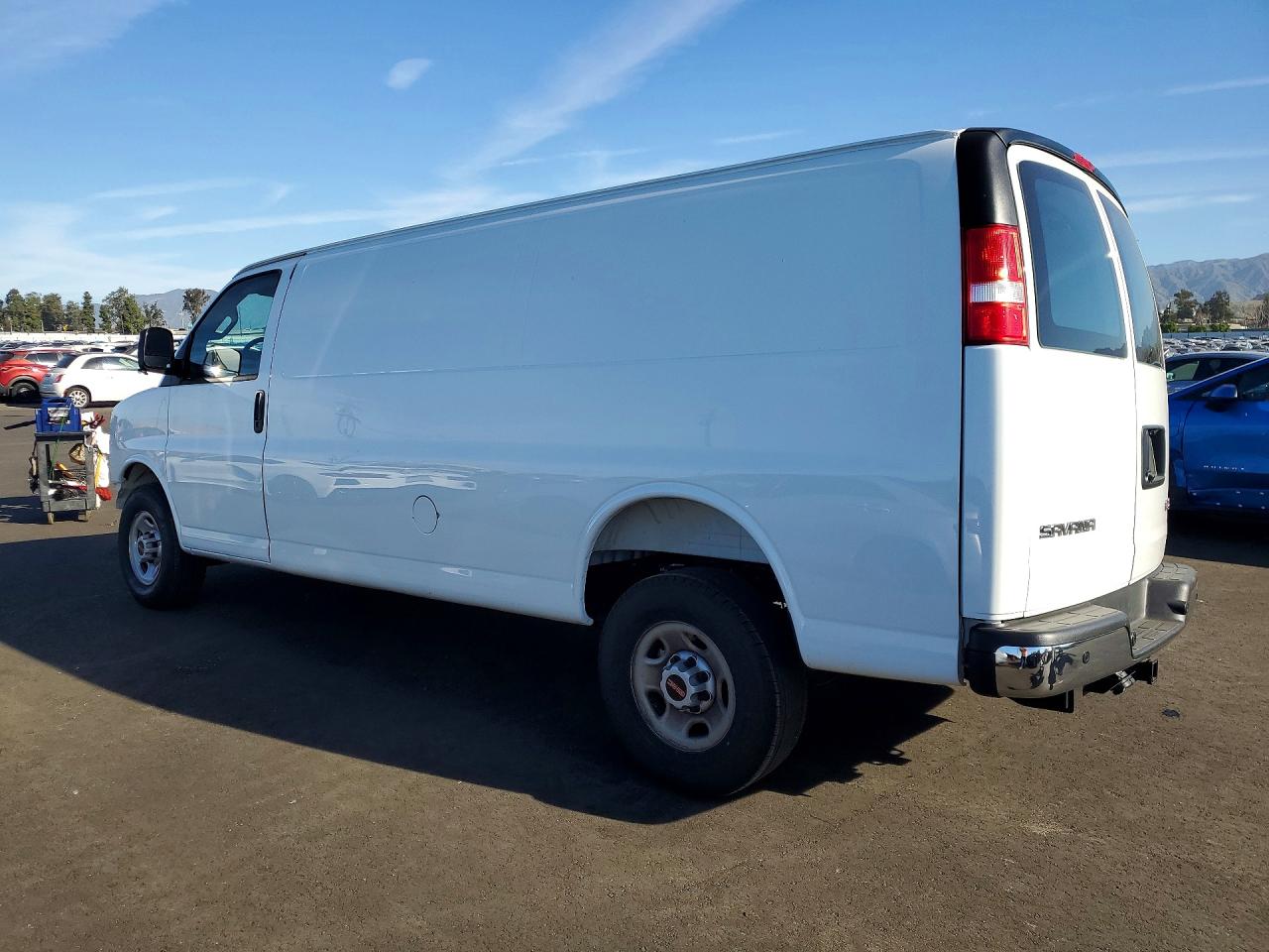 2025 GMC SAVANA