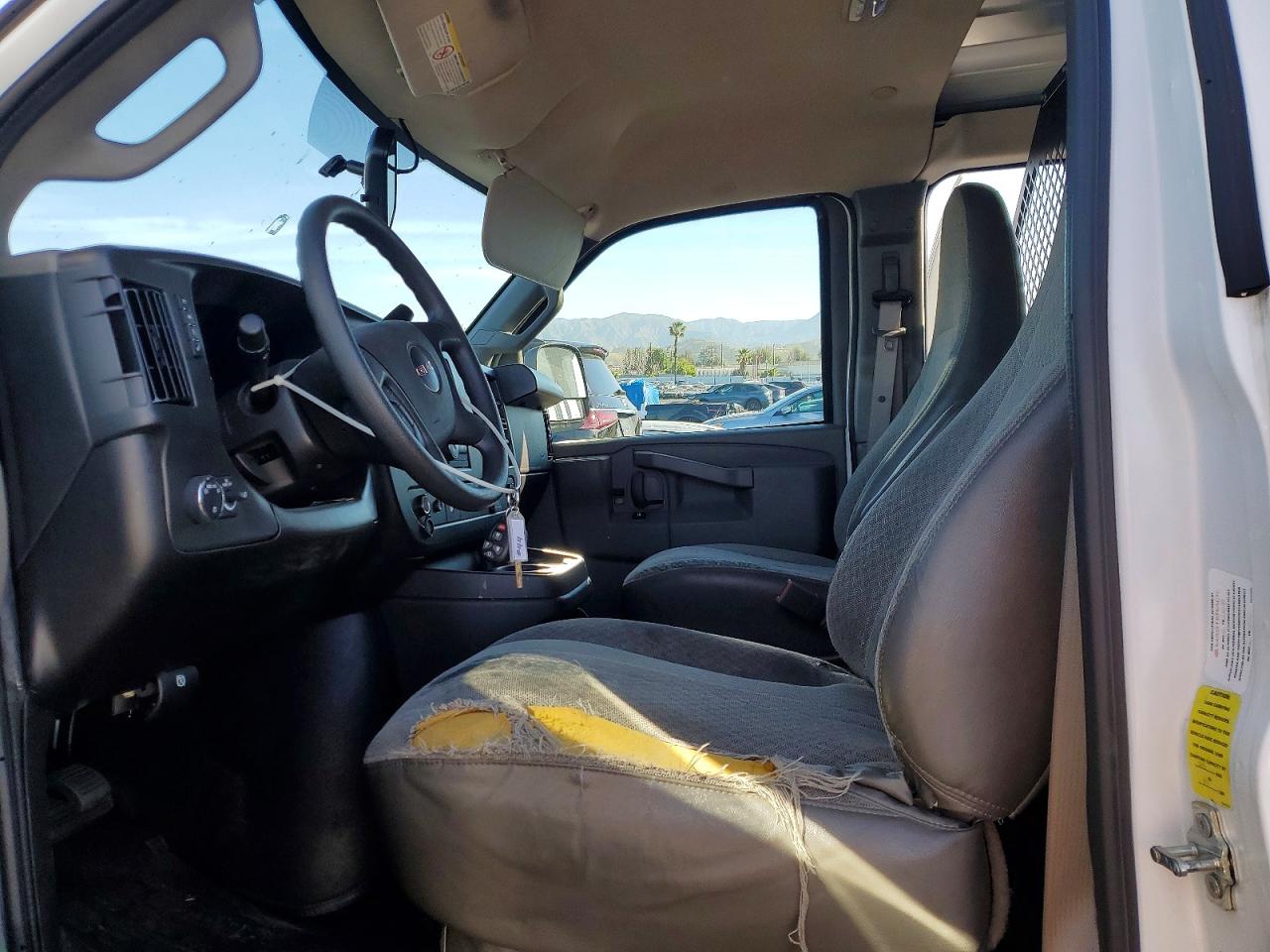 2025 GMC SAVANA