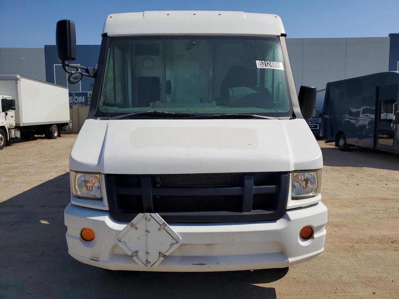 2014 ISUZU NPR