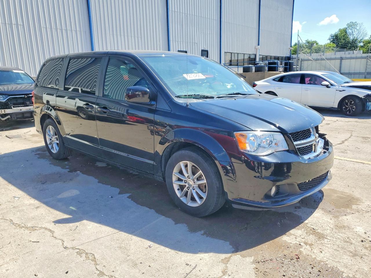 2020 DODGE CARAVAN