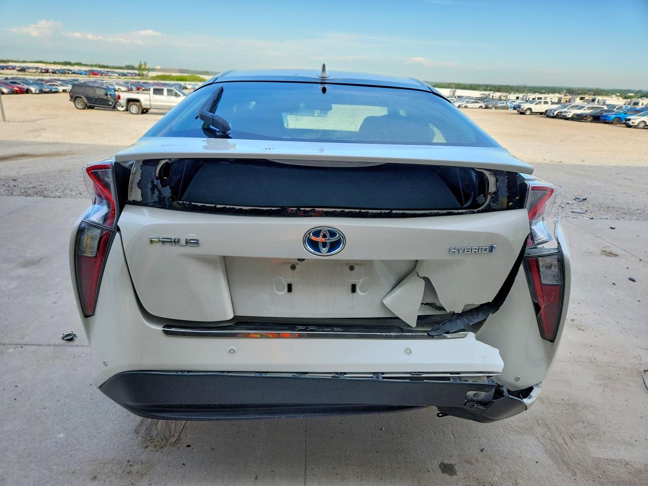 2018 TOYOTA PRIUS
