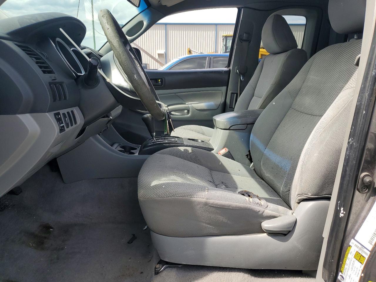 2011 TOYOTA TACOMA