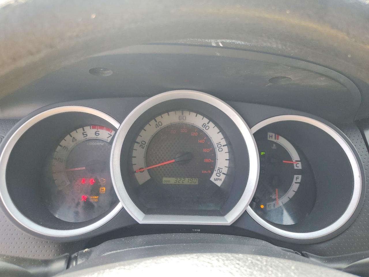 2011 TOYOTA TACOMA