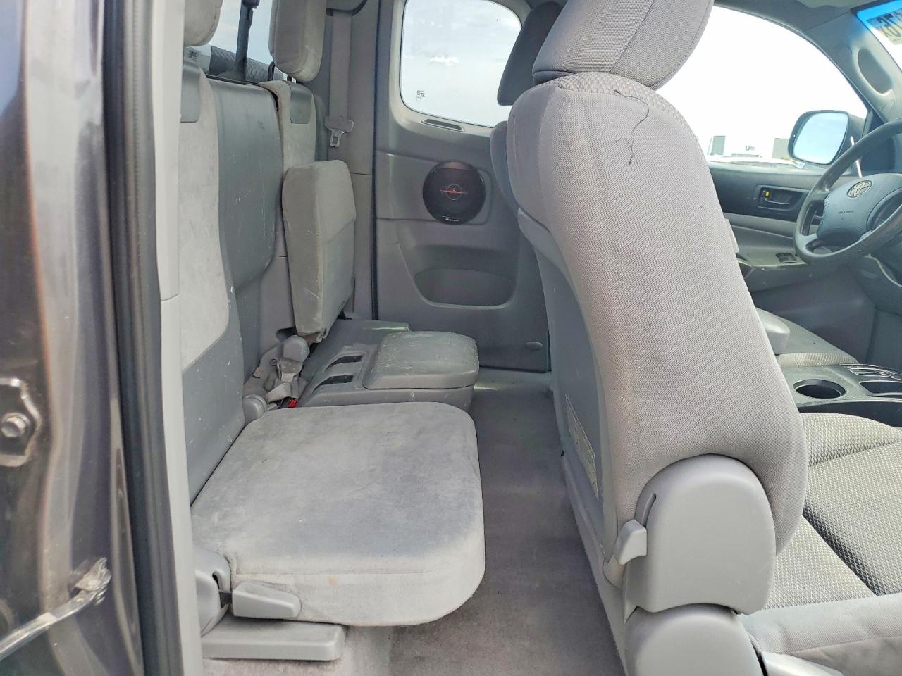 2011 TOYOTA TACOMA