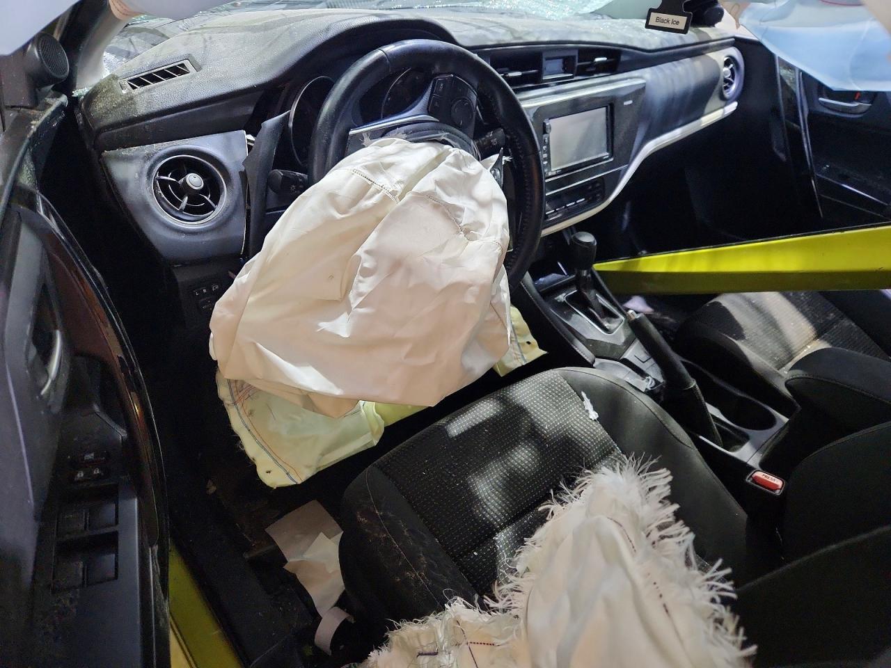 2018 TOYOTA COROLLA