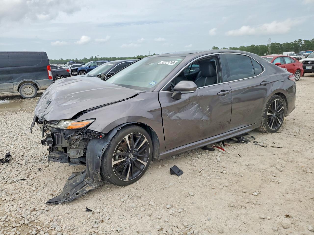 2019 TOYOTA CAMRY