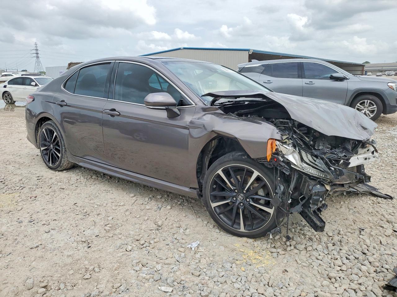 2019 TOYOTA CAMRY