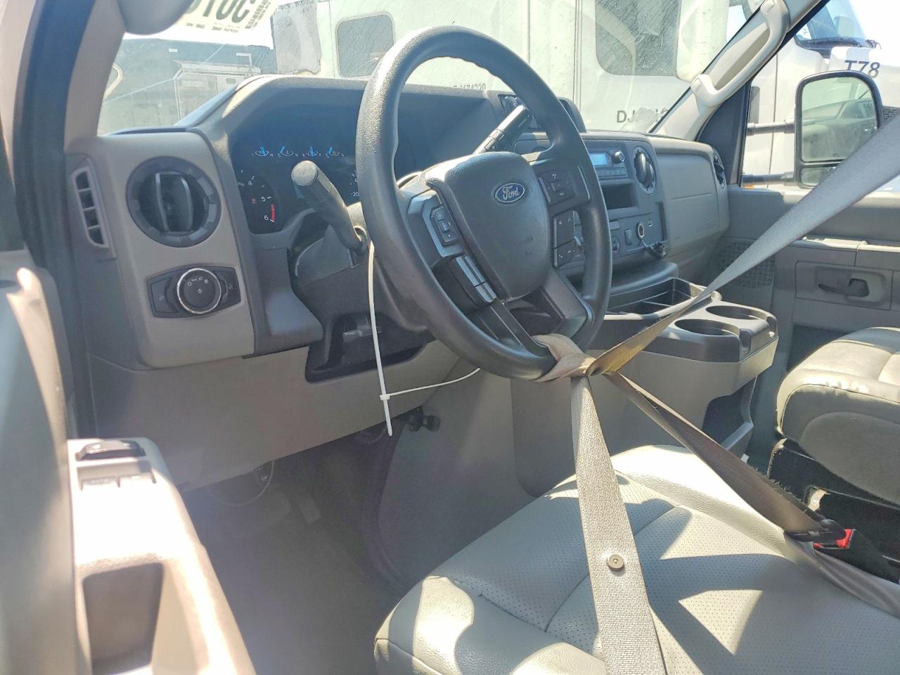 2022 FORD ECONOLINE