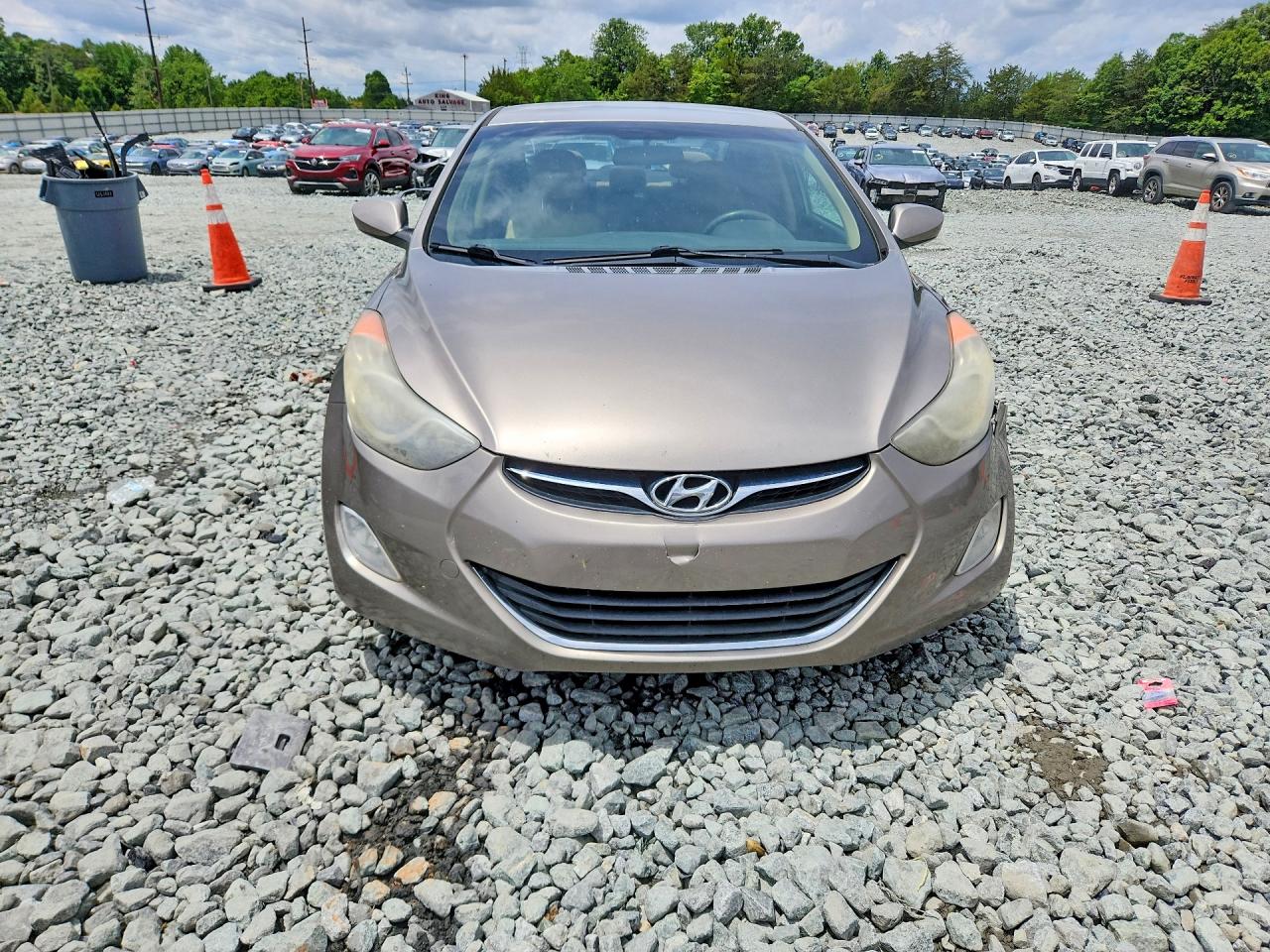 2013 HYUNDAI ELANTRA