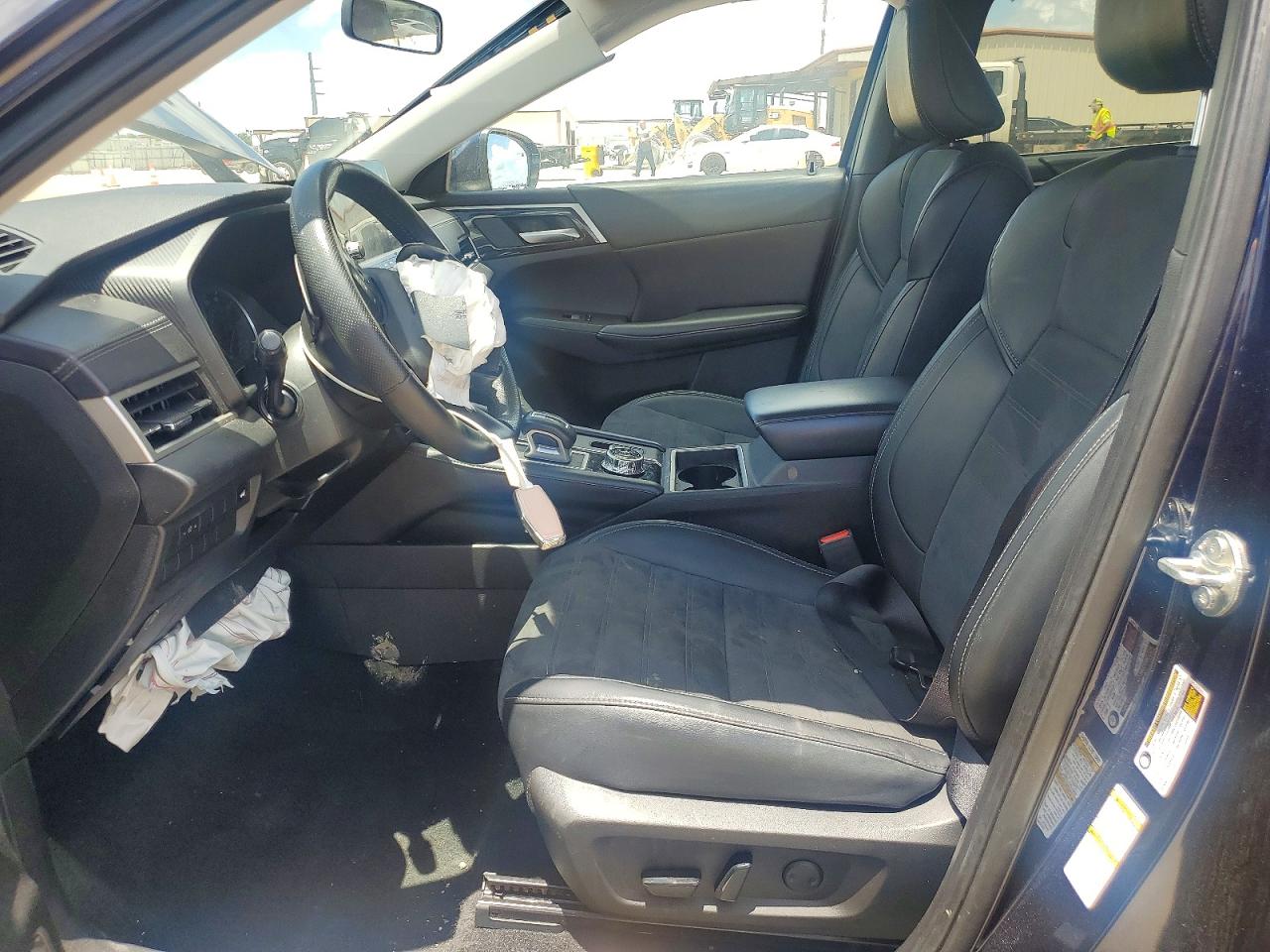 2024 MITSUBISHI OUTLANDER