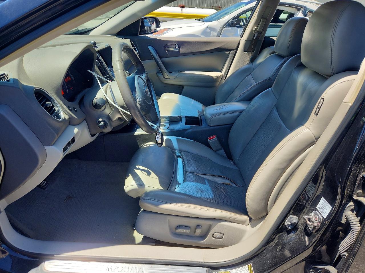 2009 NISSAN MAXIMA