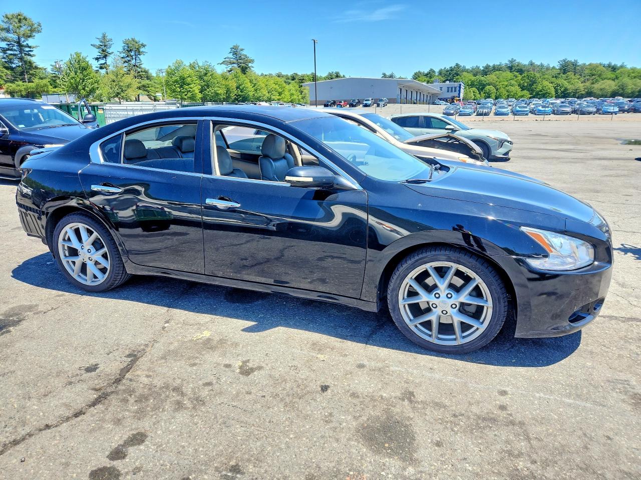 2009 NISSAN MAXIMA