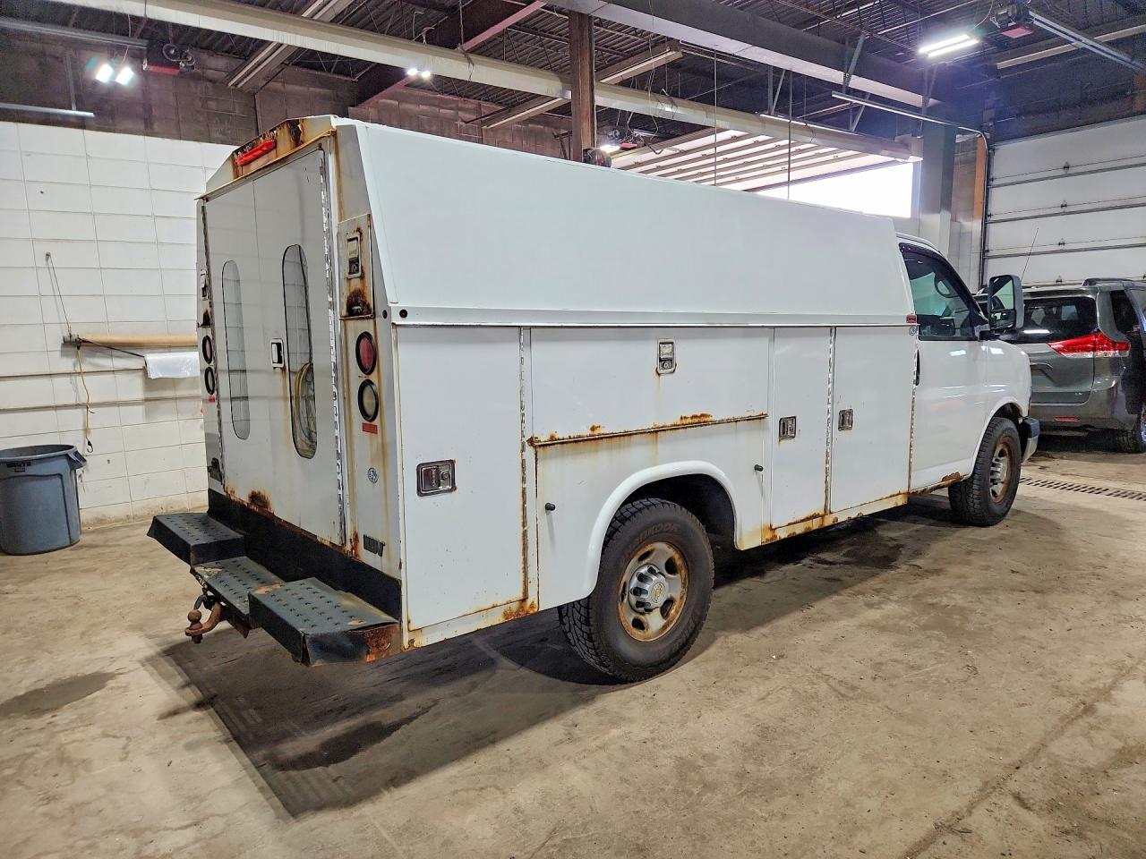 2012 CHEVROLET EXPRESS