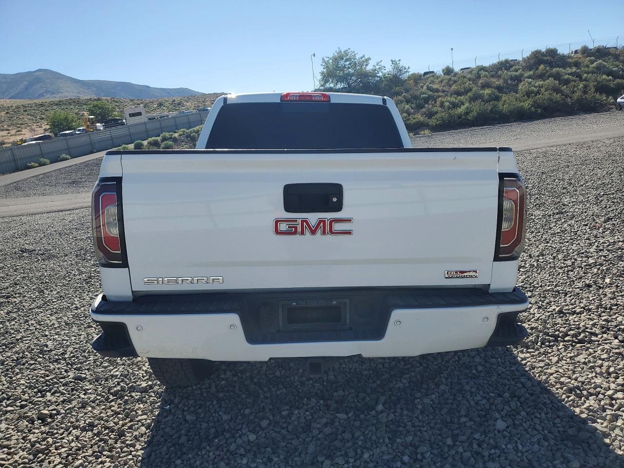 2016 GMC SIERRA