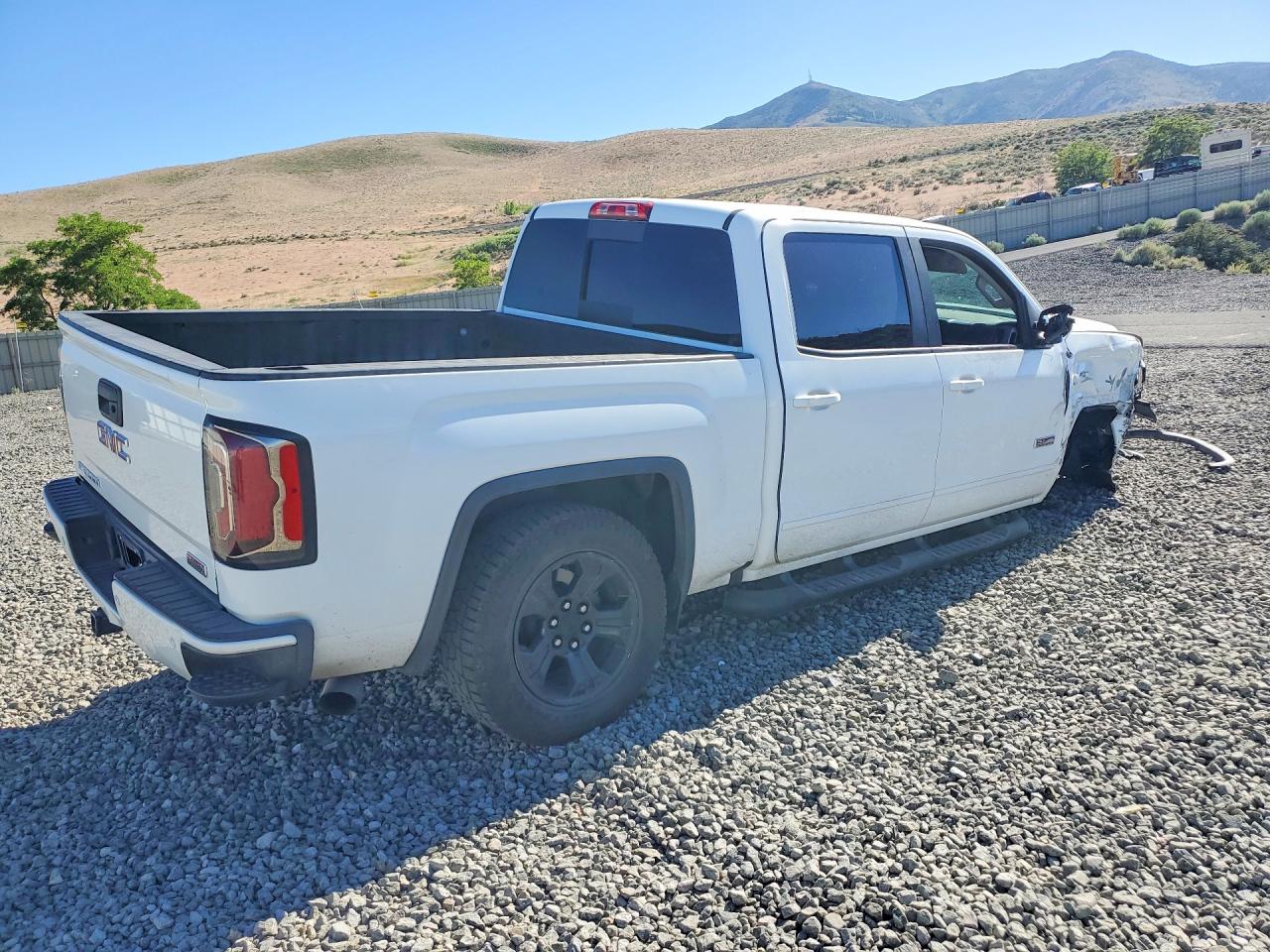 2016 GMC SIERRA