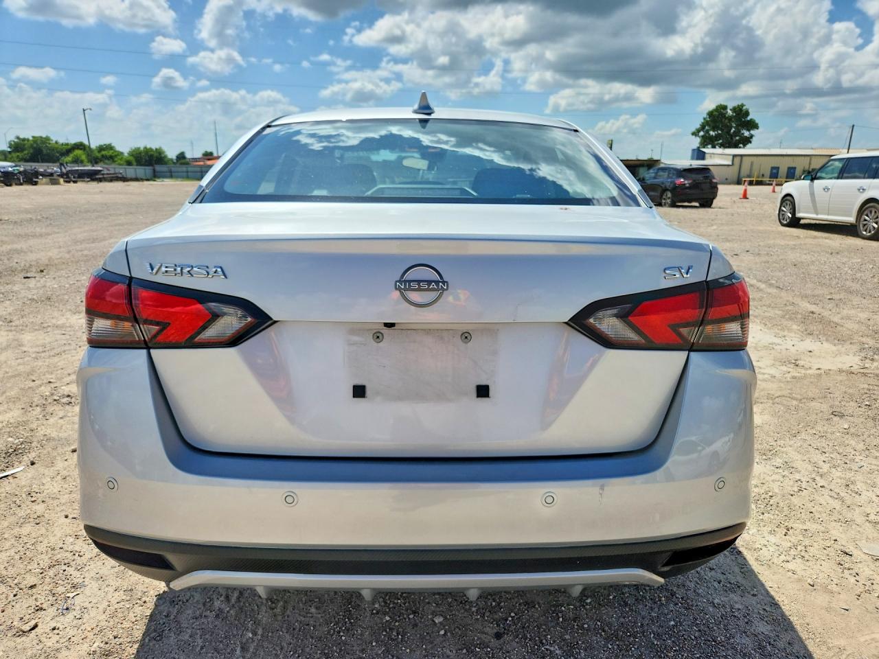 2024 NISSAN VERSA