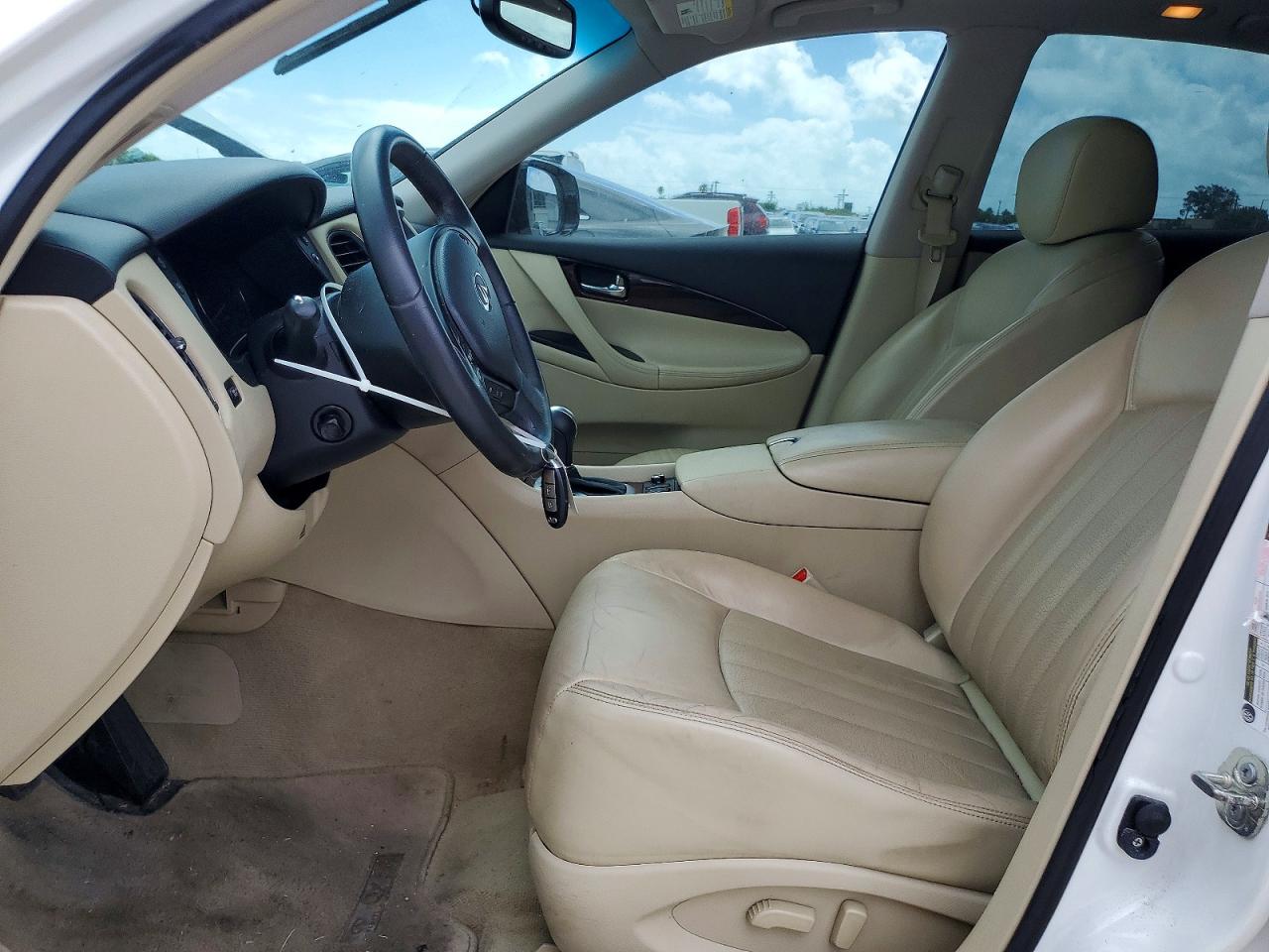 2016 INFINITI QX50