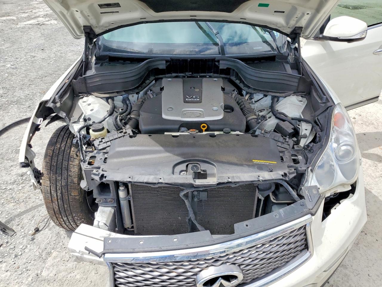 2016 INFINITI QX50