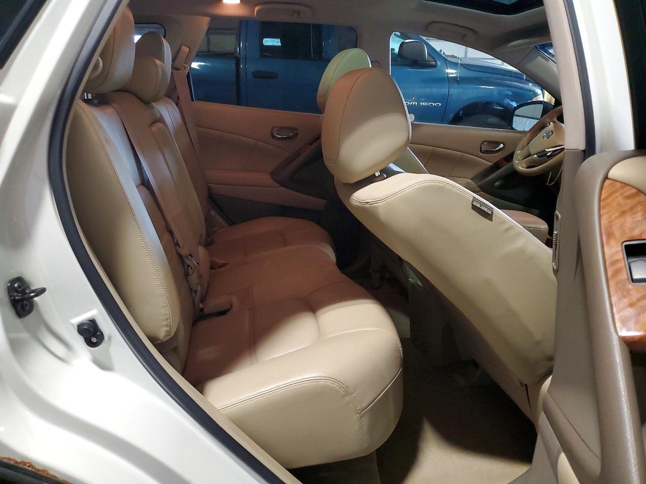 2011 NISSAN MURANO