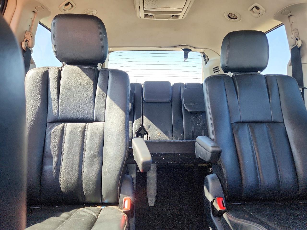 2014 CHRYSLER MINIVAN