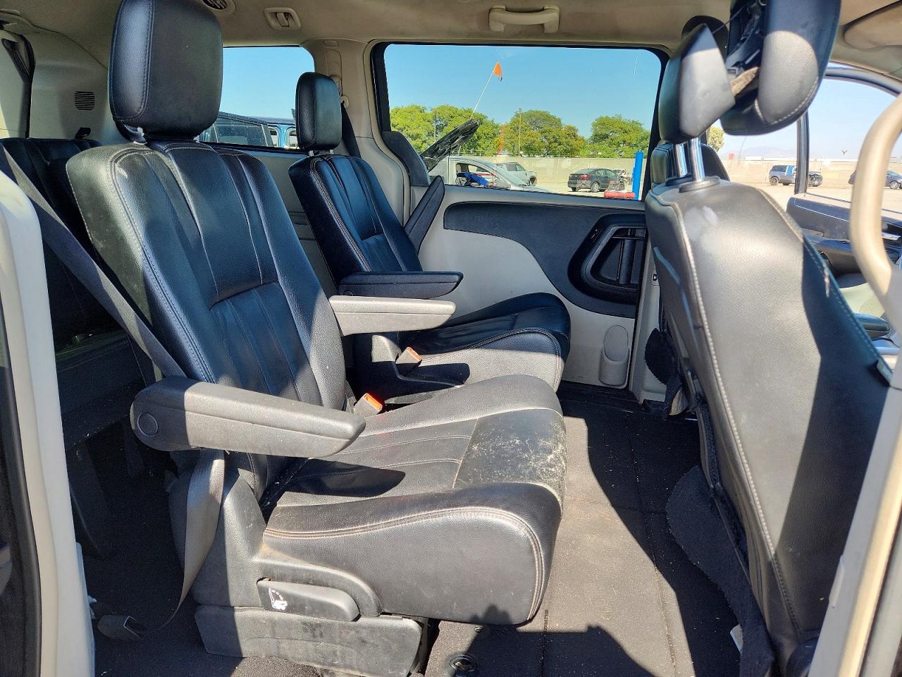 2014 CHRYSLER MINIVAN