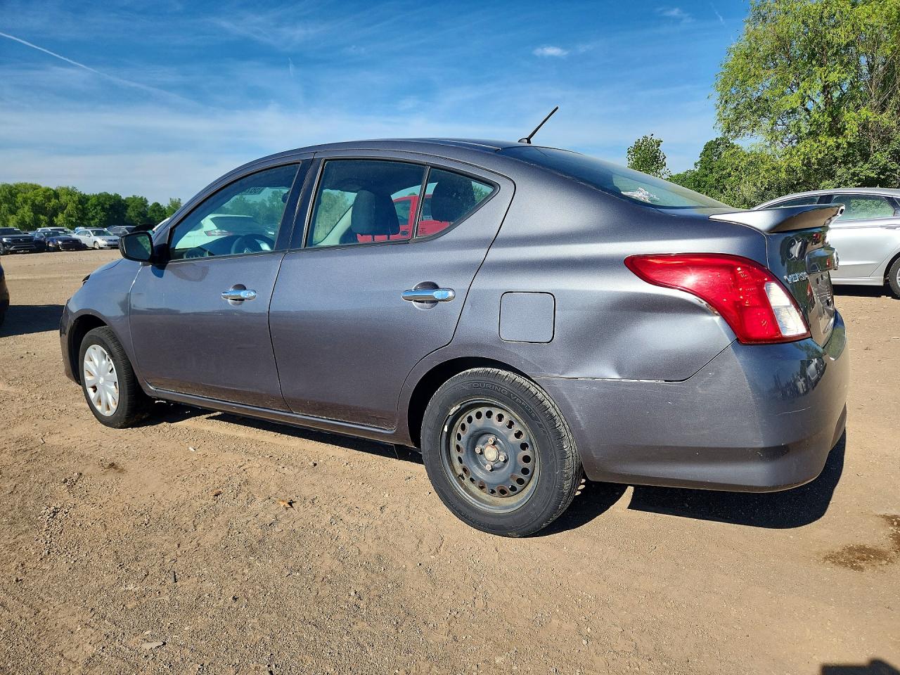2017 NISSAN VERSA