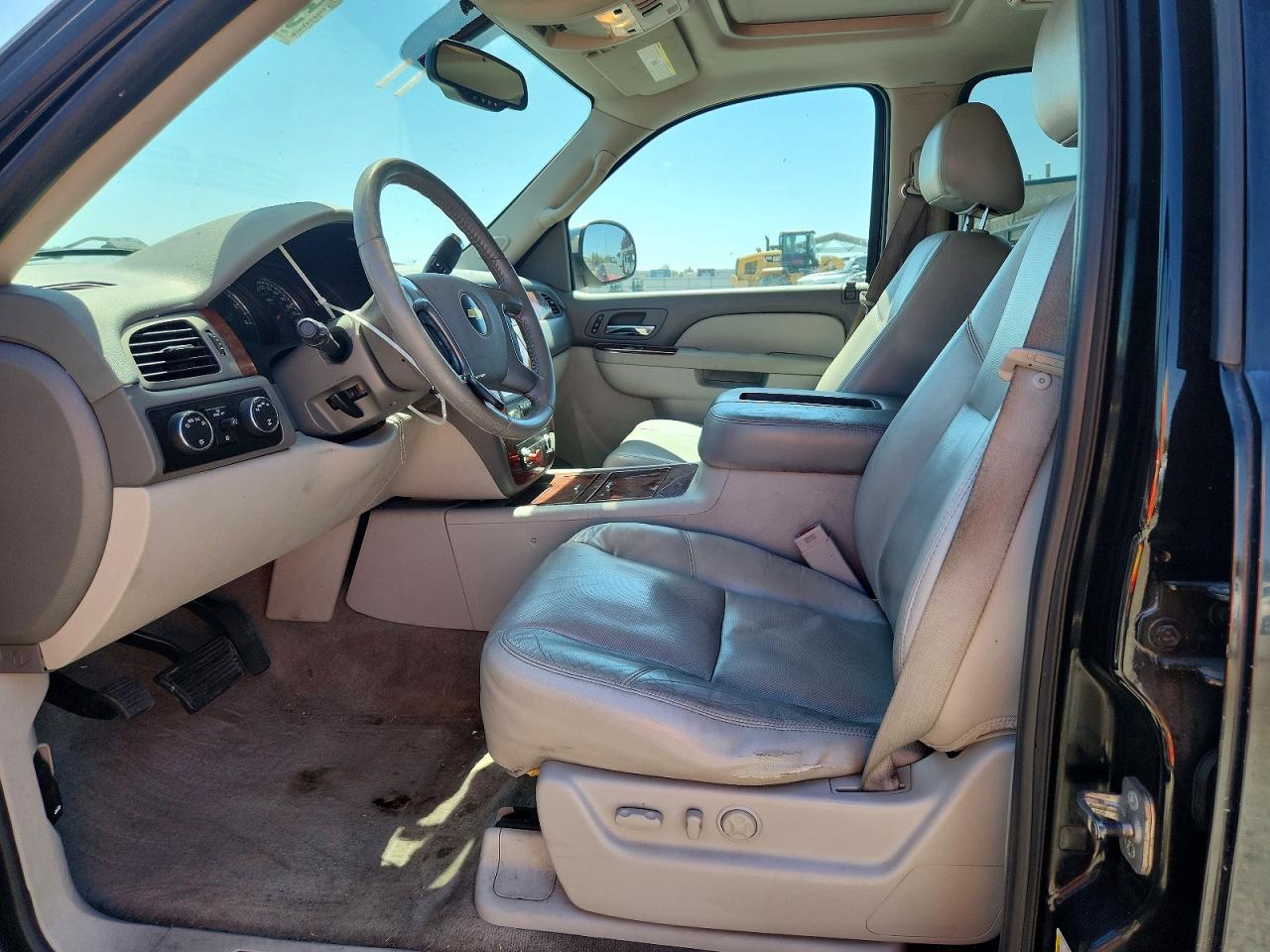 2011 CHEVROLET SUBURBAN