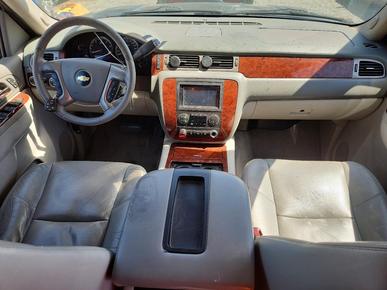 2011 CHEVROLET SUBURBAN