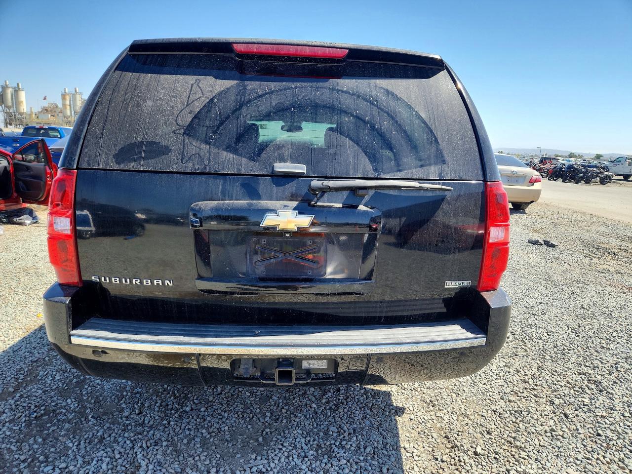 2011 CHEVROLET SUBURBAN