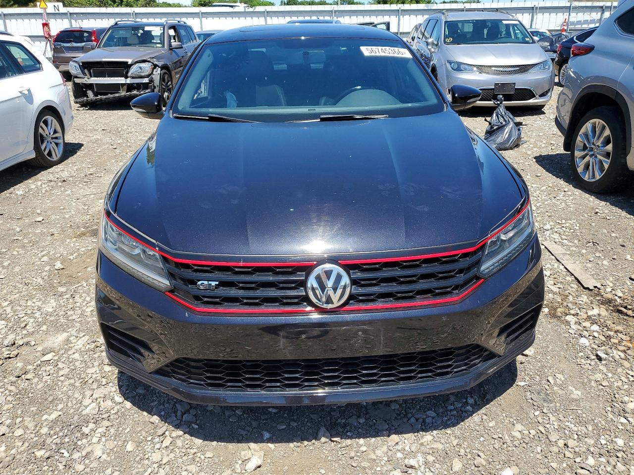 2018 VOLKSWAGEN PASSAT