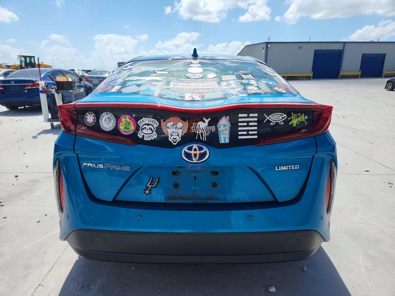2020 TOYOTA PRIUS