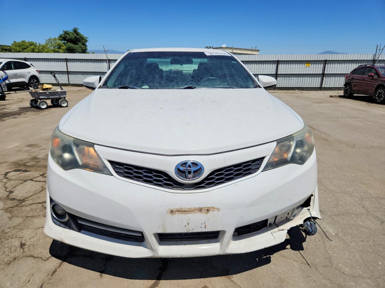 2014 TOYOTA CAMRY
