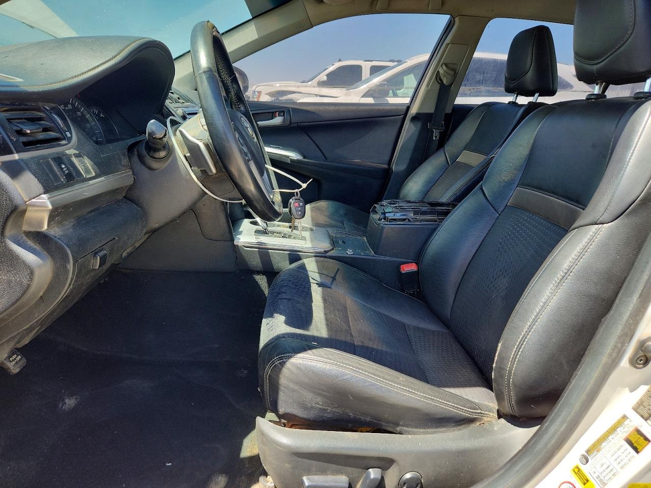 2014 TOYOTA CAMRY