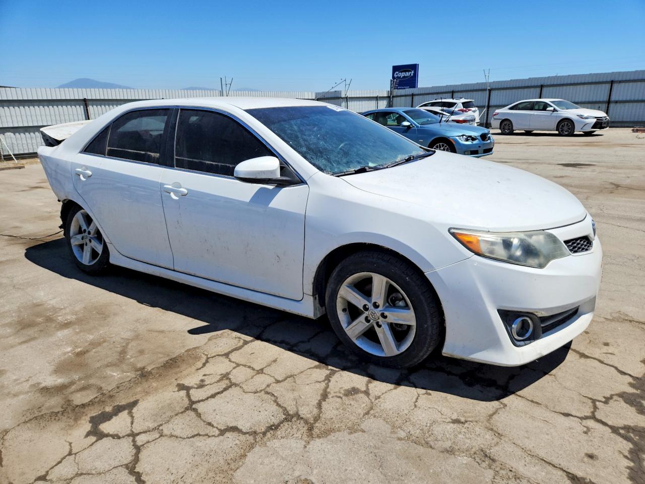 2014 TOYOTA CAMRY