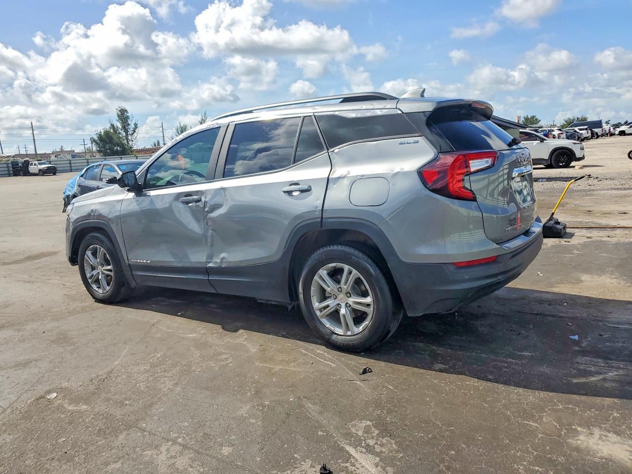 2023 GMC TERRAIN