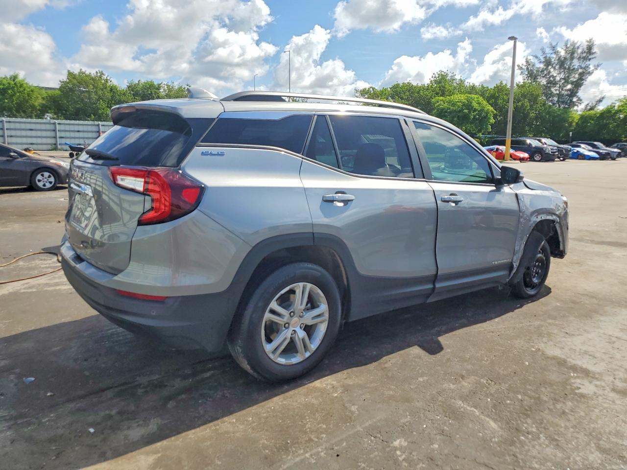 2023 GMC TERRAIN
