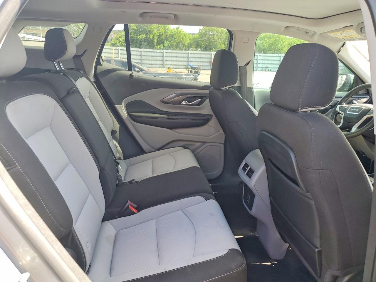 2023 GMC TERRAIN