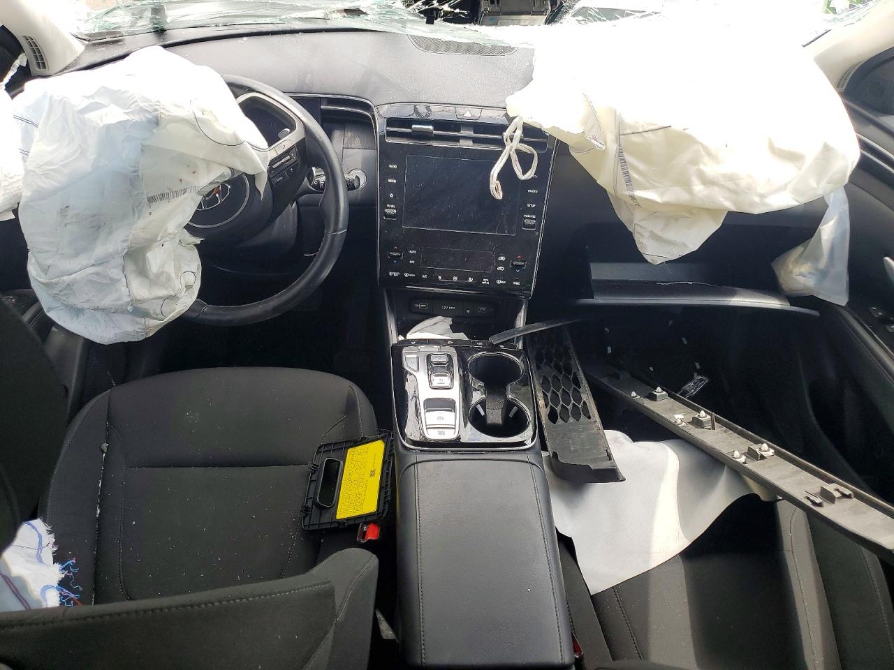 2022 HYUNDAI TUCSON