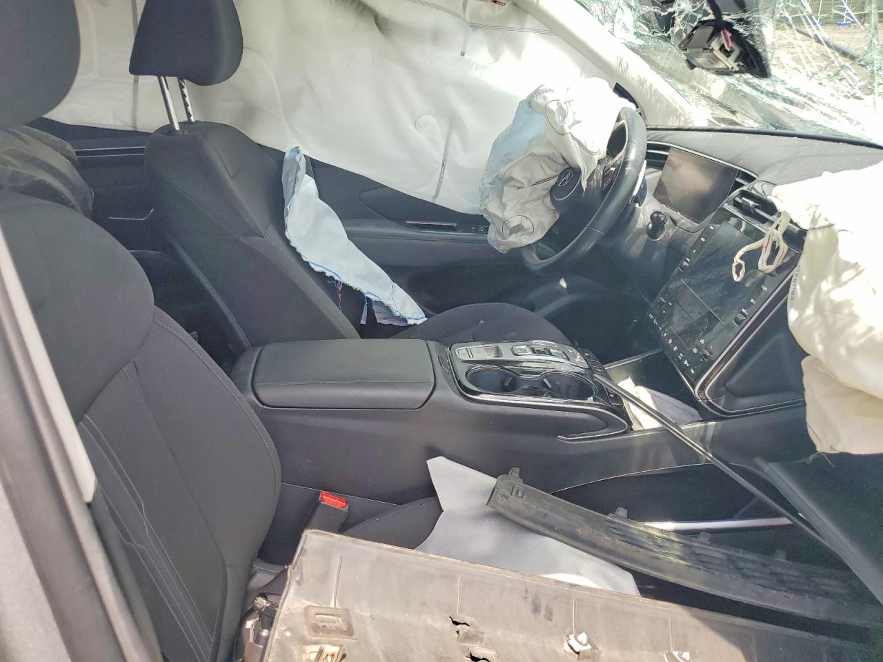 2022 HYUNDAI TUCSON