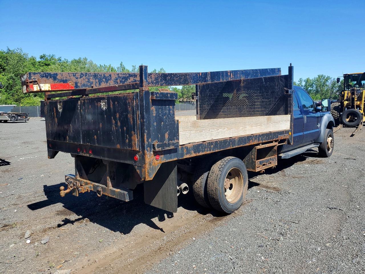 2011 FORD F550